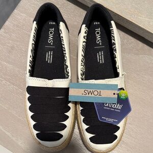 TOMS Black and Cream Espadrilles